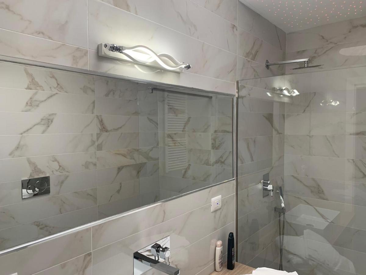 Penthouse Aureliana Attico Con Piscina A Roma公寓 外观 照片